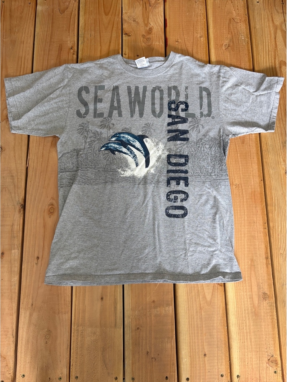 Vintage SeaWorld San Diego Gray Graphic T-Shirt Size L